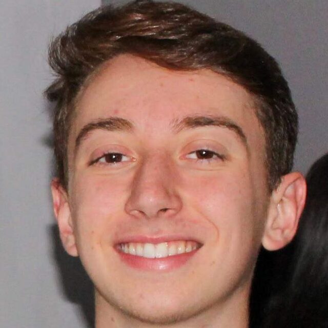 4906783416385211330 4906783416385211330